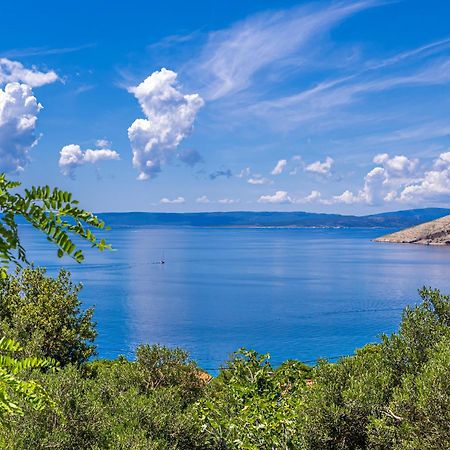 Private Accommodation Stara Baška Екстериор снимка