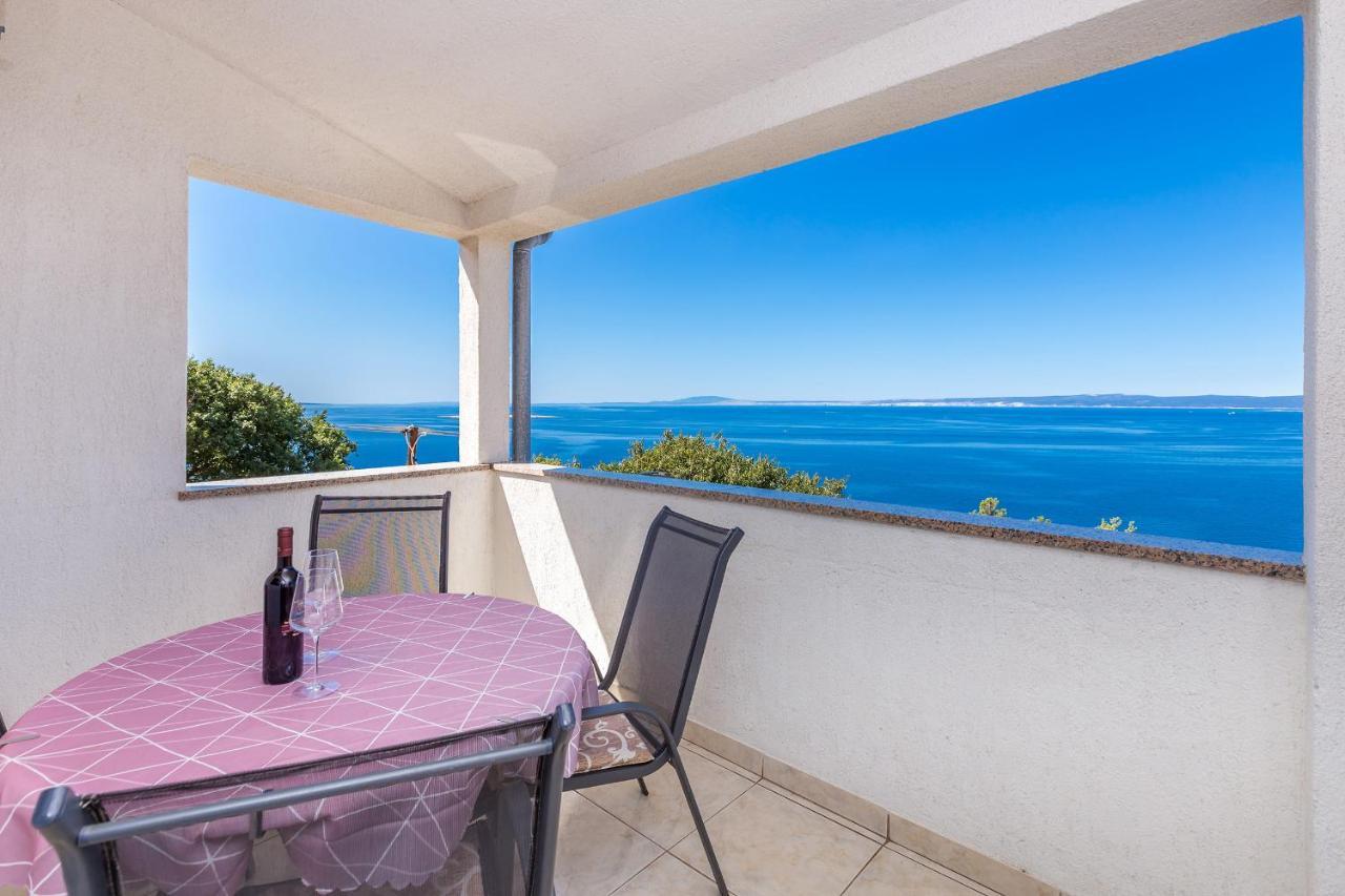Private Accommodation Stara Baška Екстериор снимка