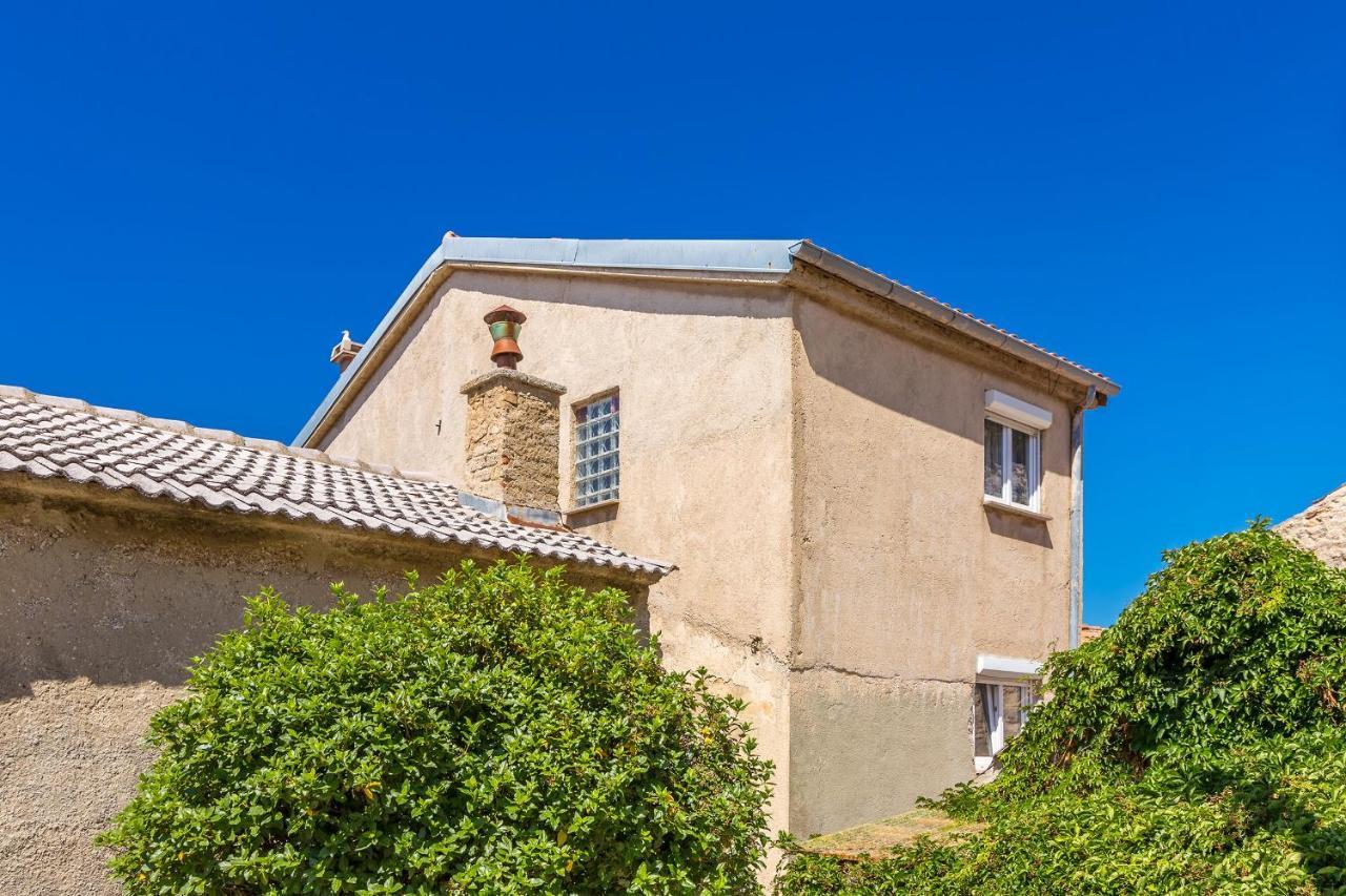 Private Accommodation Stara Baška Екстериор снимка