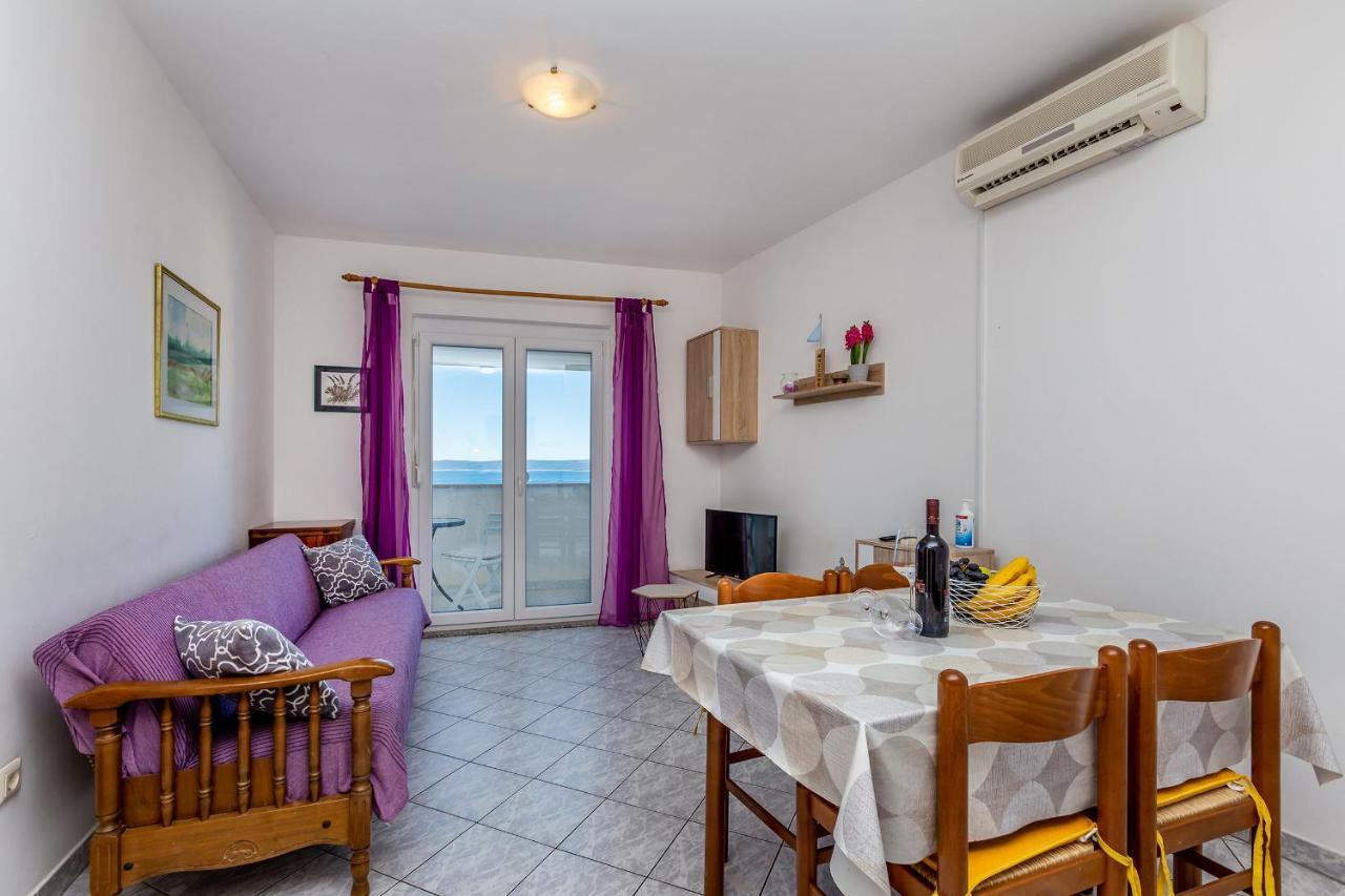 Private Accommodation Stara Baška Екстериор снимка