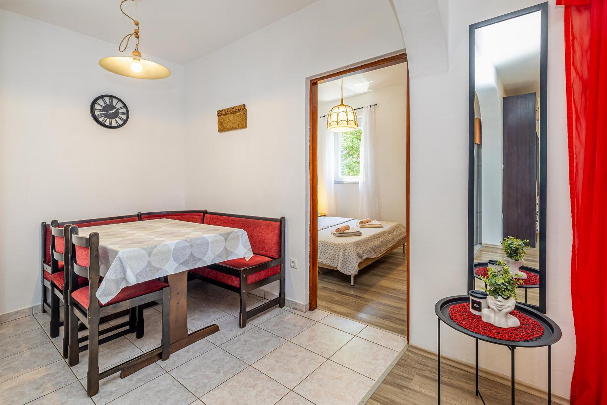 Private Accommodation Stara Baška Екстериор снимка