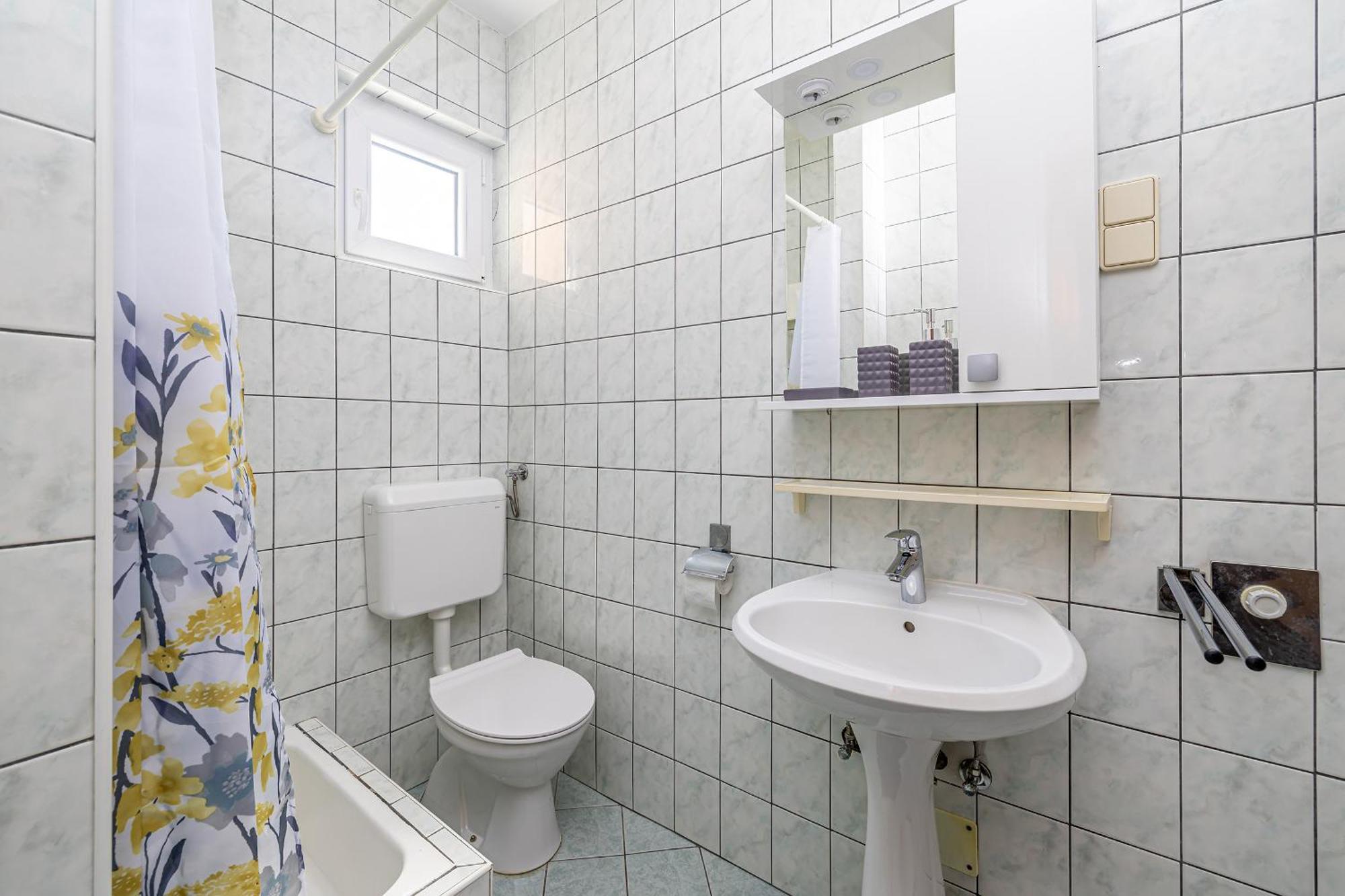 Private Accommodation Stara Baška Екстериор снимка