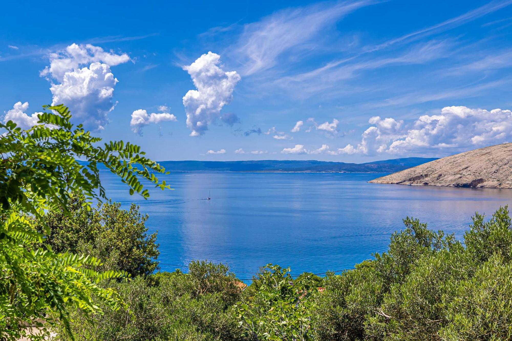 Private Accommodation Stara Baška Екстериор снимка
